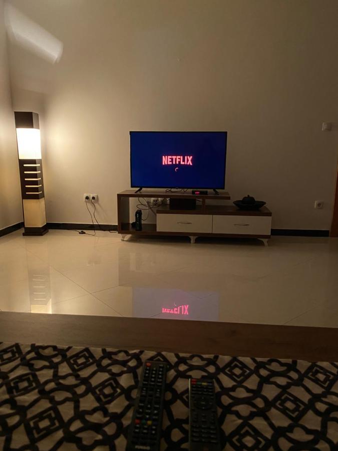 Capital Apartment Prishtina Приштина Екстер'єр фото